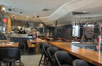 AMKO M3567 Metal Frame Swivel Restaurant Barstool