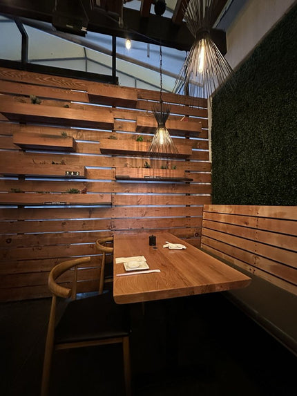 AMKO T10 Plank White Oak Live Edge Restaurant Table Top